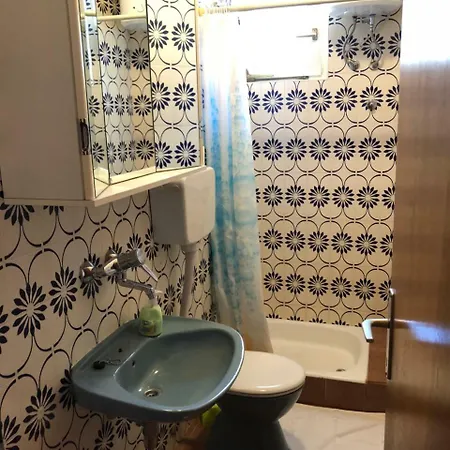 B3 Guest house