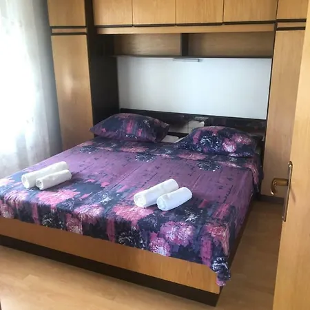 B3