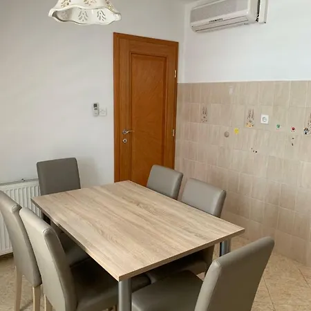 B3 Pensjonat Baška Voda